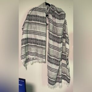 Black and White Patterned Scarf